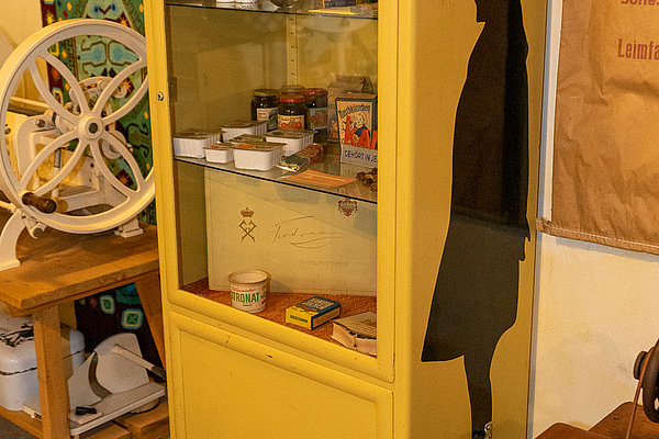 Arzneischrank 1940/50