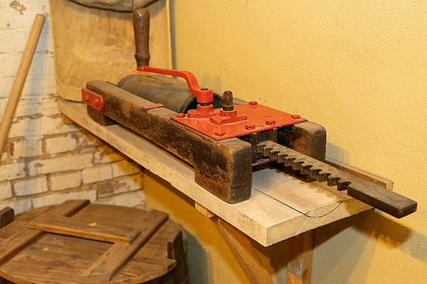 historische Wurstpresse