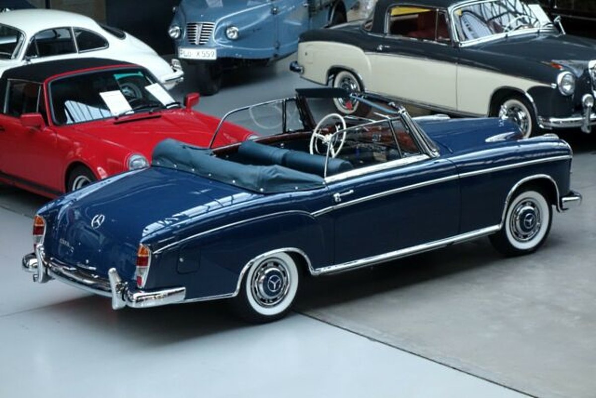 Mercedes-Benz 220S Ponton-Cabriolet