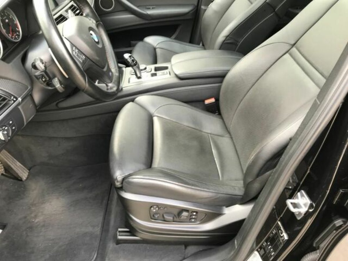 BMW X5 M Panorama Lenkradheizung
