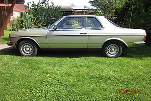 Mercedes 230c - W123c