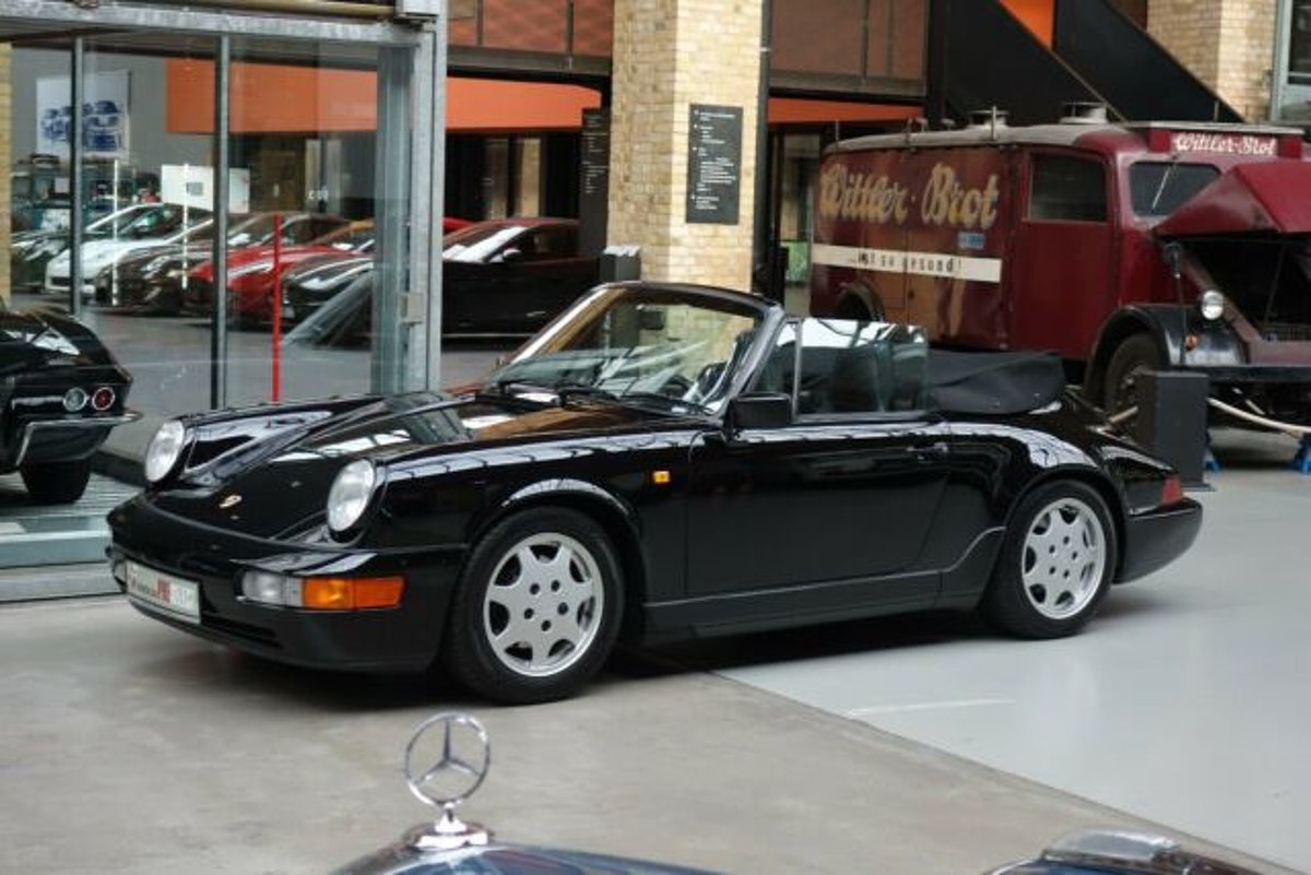 Porsche 964 C2
