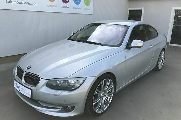 BMW 330i Coupe Klima