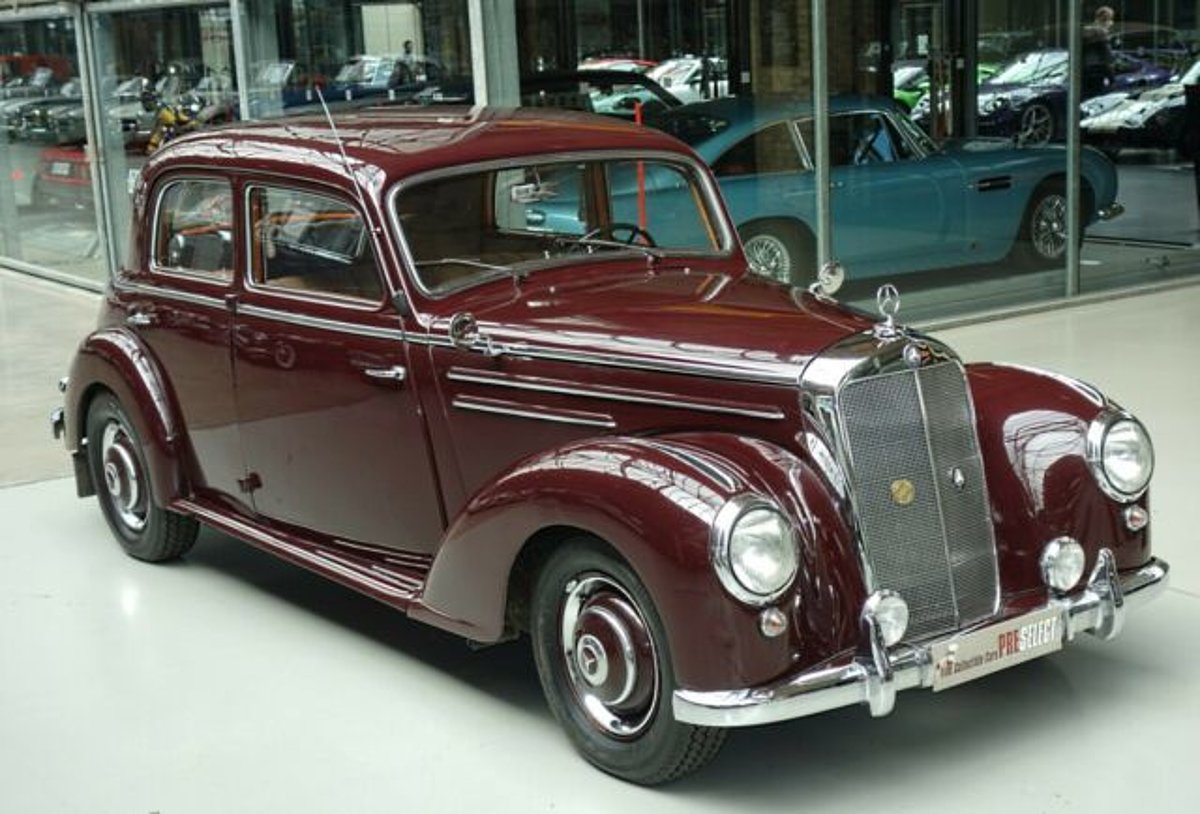 Mercedes-Benz 220 W187