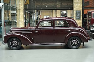 Mercedes-Benz 220 W187