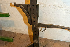 historischer Wagenheber um 1900