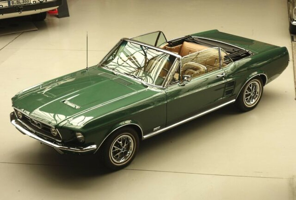 Ford Mustang GTA Convertible