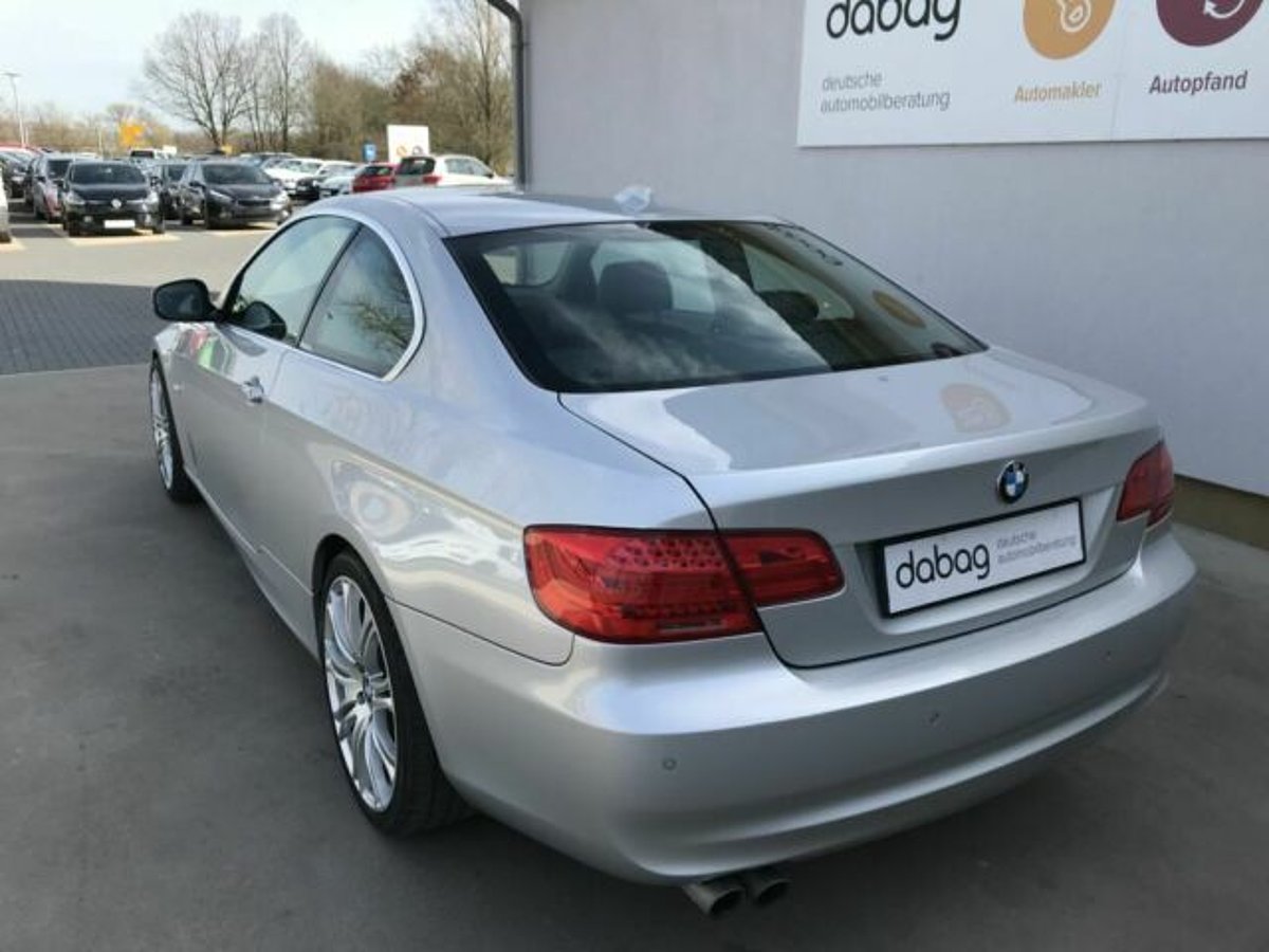 BMW 330i Coupe Klima