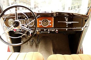 Mercedes-Benz 220 W187