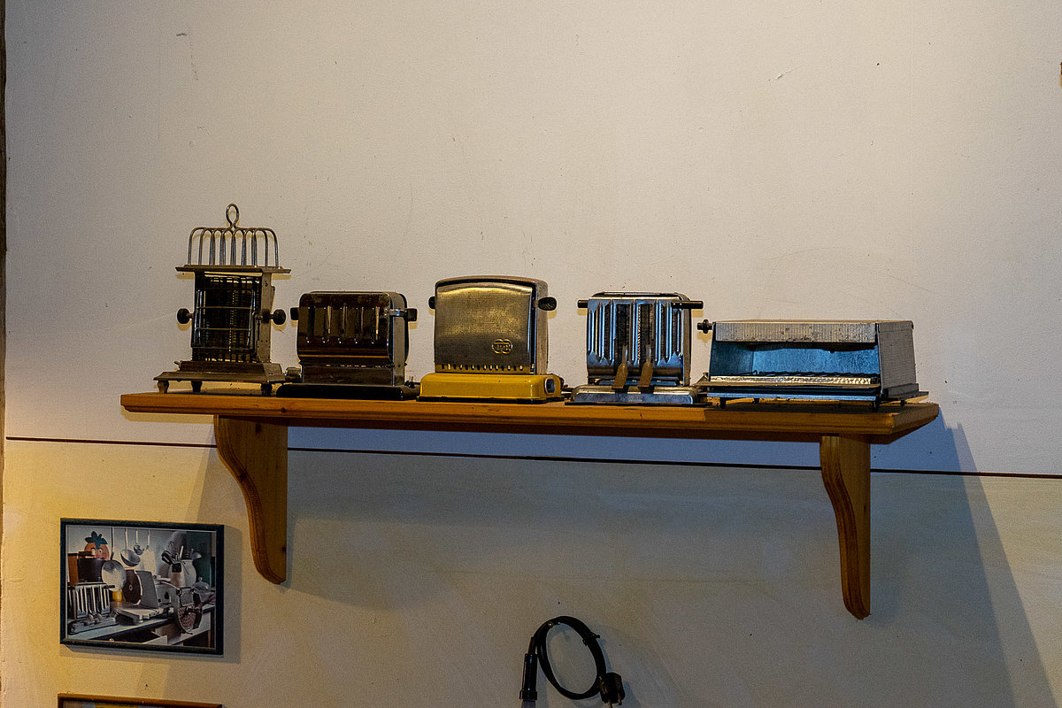 verschiedene historische Toaster