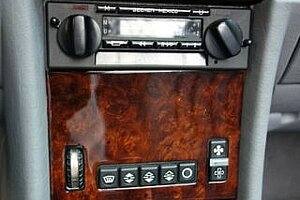 Mercedes-Benz 500 SL R107