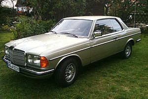 Mercedes 230c - W123c