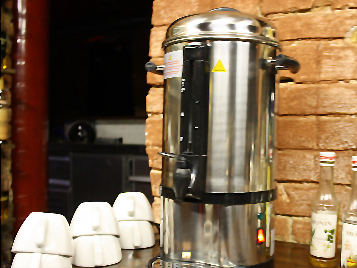 Große Kaffeemaschine