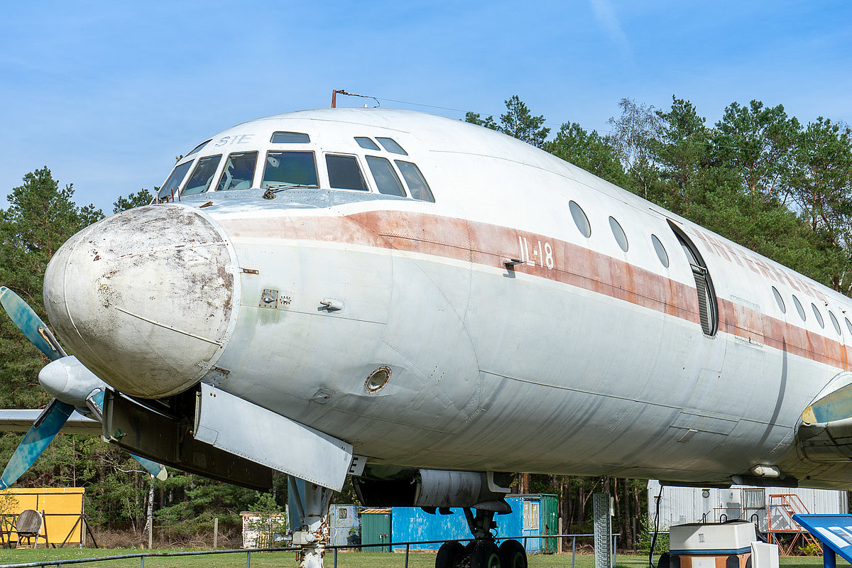 Iljuschin Il-18