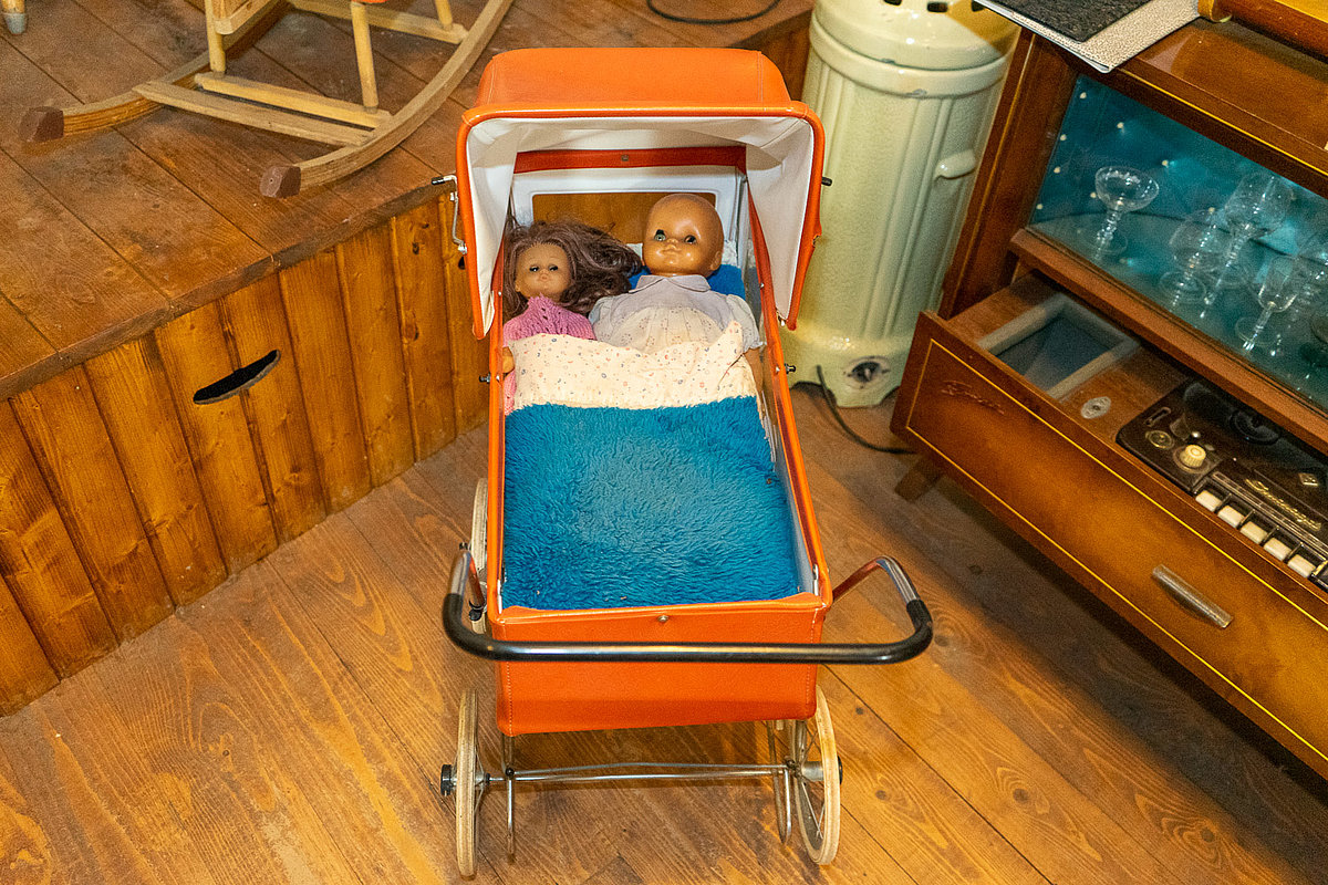 Puppenwagen DDR
