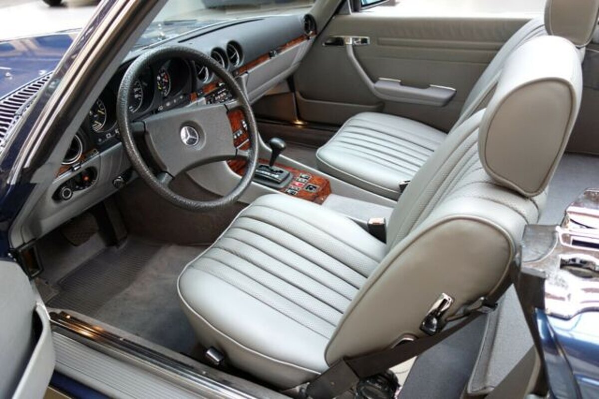 Mercedes-Benz 500 SL R107