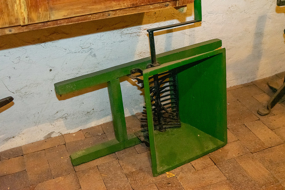 historische Kartoffelquetsche (ca. 1940er)