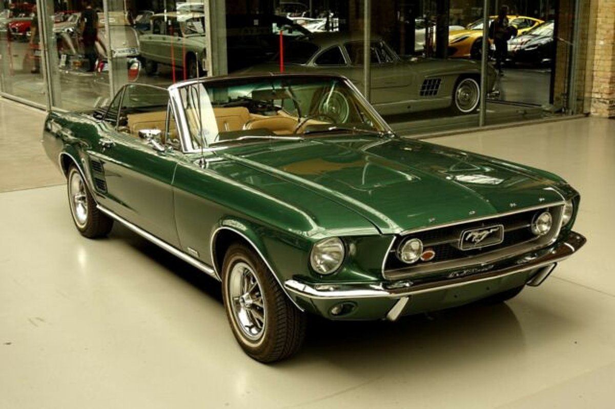 Ford Mustang GTA Convertible