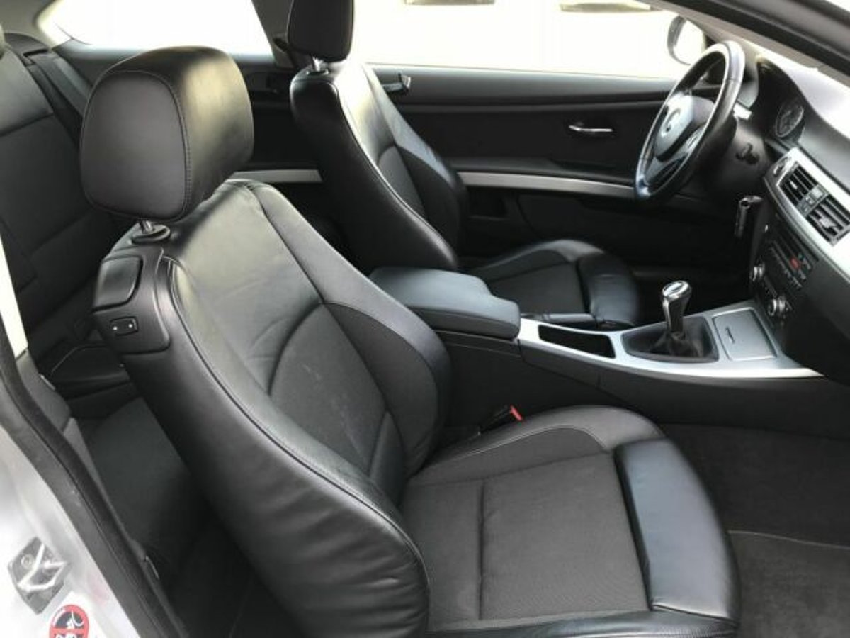 BMW 330i Coupe Klima